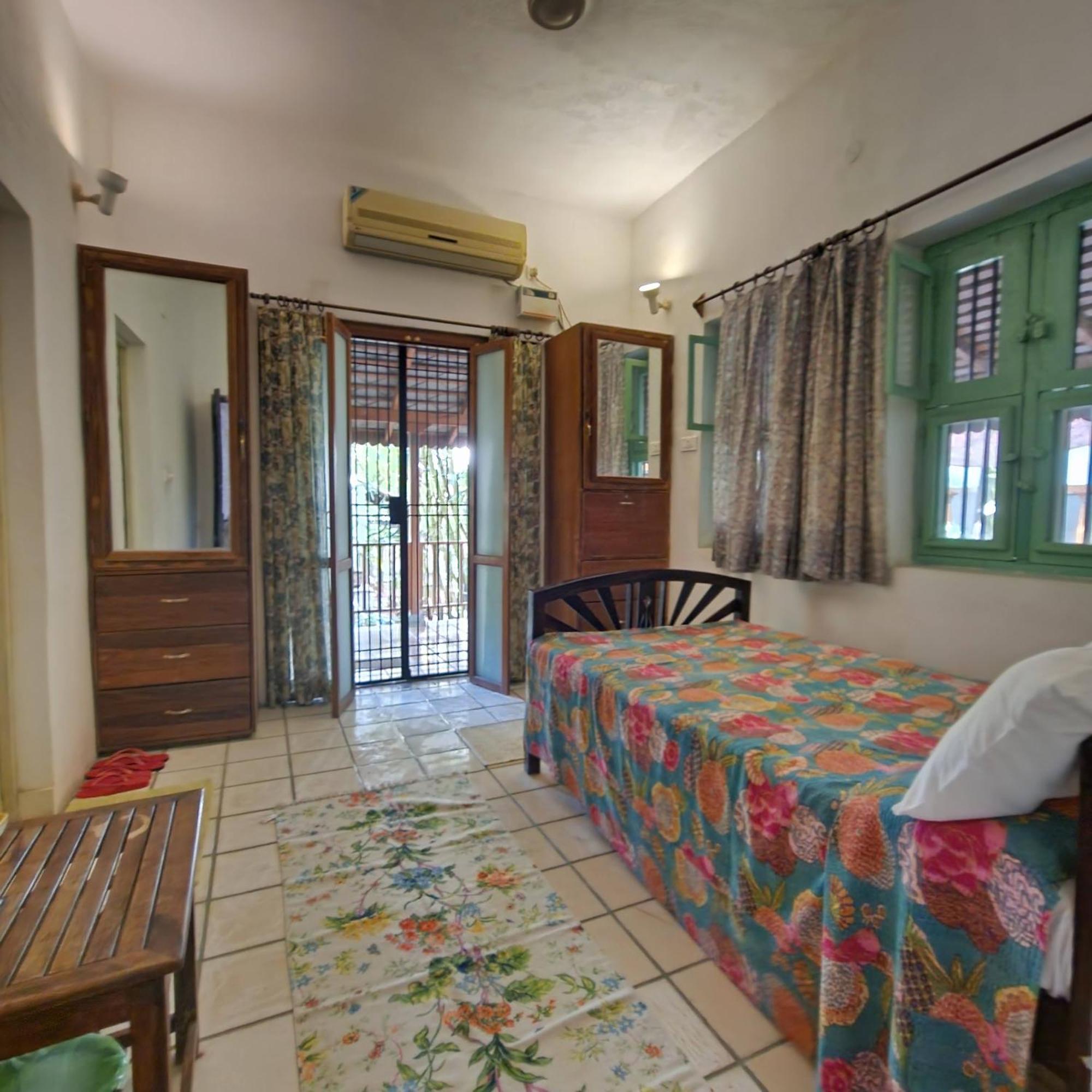 Kariappa House Hotel Pondicherry Exterior photo